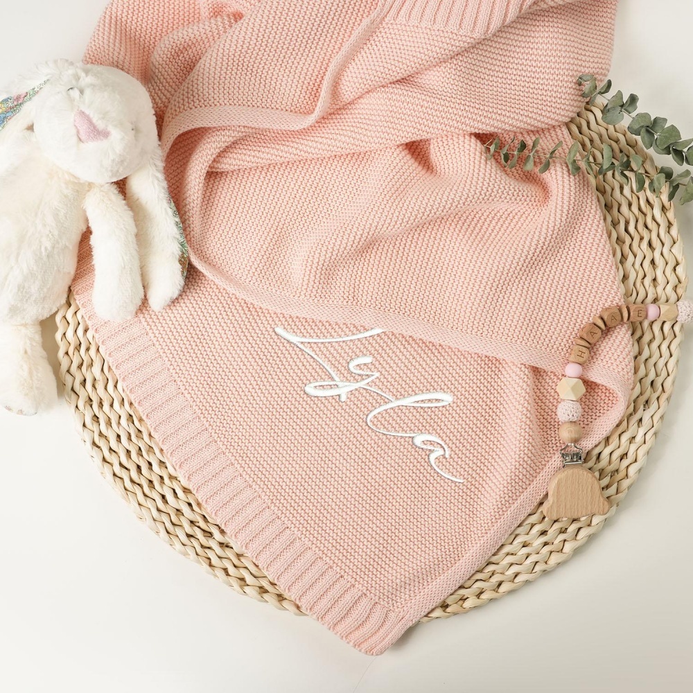 Selimut Bayi Rajutan Bordir Na - Baby Nursery Keepsake ulasan dan harga